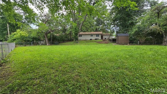 11289 Aspen Woods Drive, St Louis, MO 63138