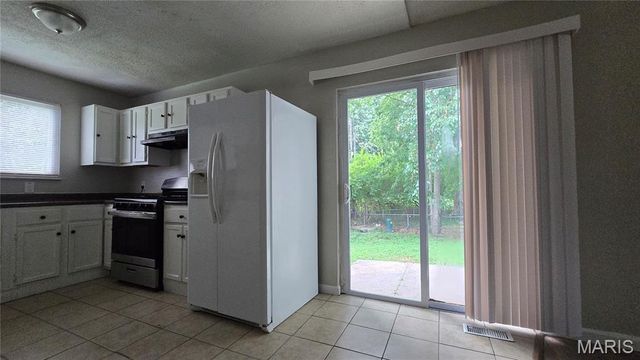 11289 Aspen Woods Drive, St Louis, MO 63138