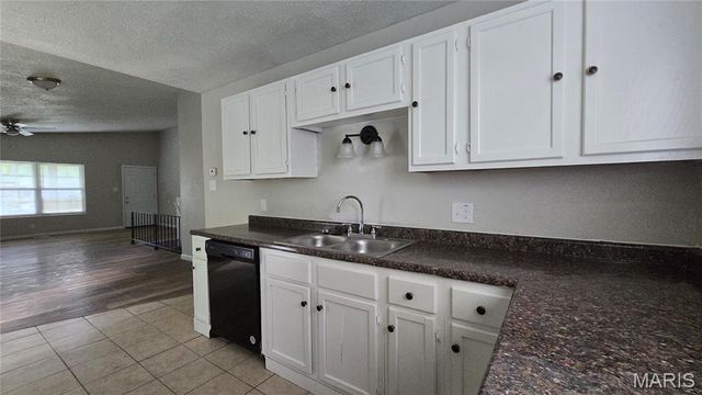 11289 Aspen Woods Drive, St Louis, MO 63138
