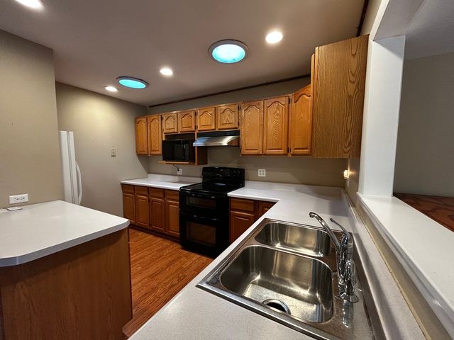 5508 S Stough Street, Hinsdale, IL 60521