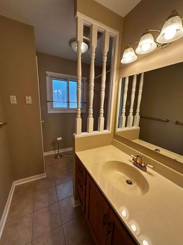 5508 S Stough Street, Hinsdale, IL 60521