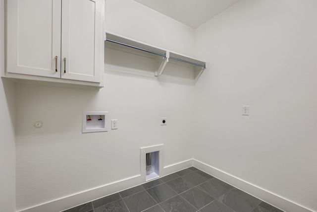 1817 Flowerfield Lane, Mansfield, TX 76063