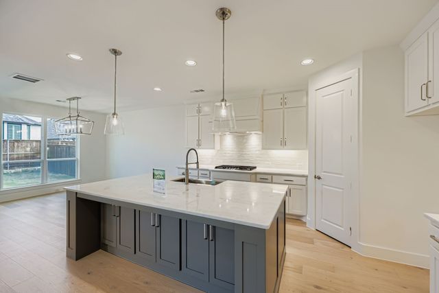 1817 Flowerfield Lane, Mansfield, TX 76063