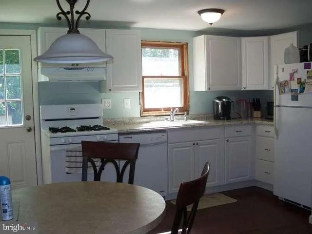 113 MAPLE AVE, Westville, NJ 08093