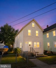113 MAPLE AVE, Westville, NJ 08093