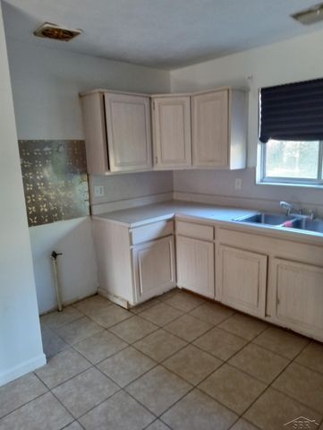 3308 Douglass Street, Saginaw, MI 48601