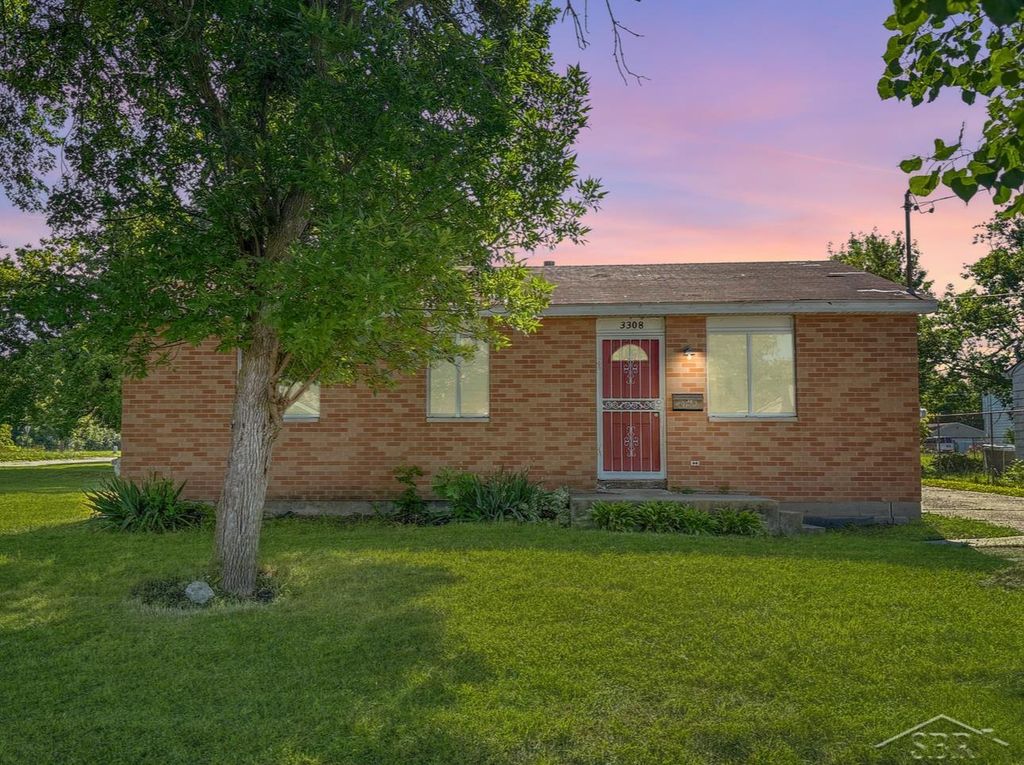 3308 Douglass Street, Saginaw, MI 48601
