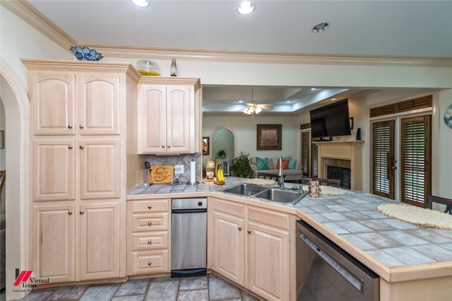 6435 Sand Hill Avenue, Shreveport, LA 71107