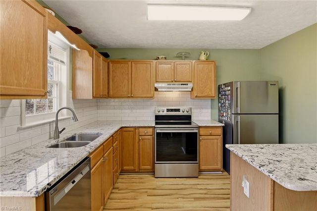 4024 Village Trace Drive, Tobaccoville, NC 27050