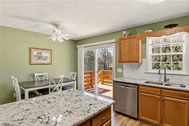 4024 Village Trace Drive, Tobaccoville, NC 27050