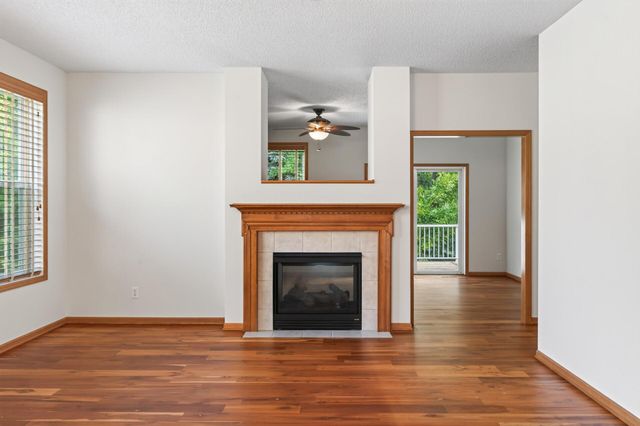 10986 Thone Road, Woodbury, MN 55129