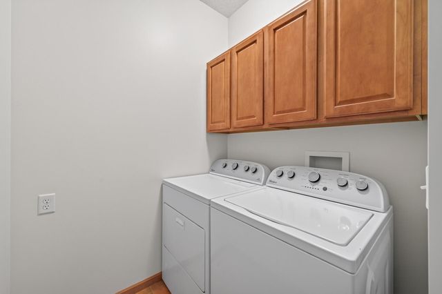 10986 Thone Road, Woodbury, MN 55129