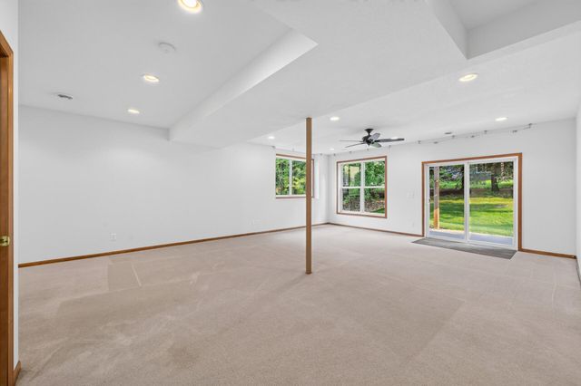 10986 Thone Road, Woodbury, MN 55129