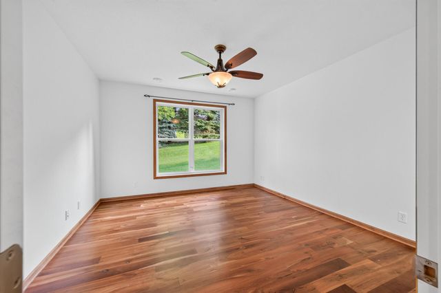 10986 Thone Road, Woodbury, MN 55129