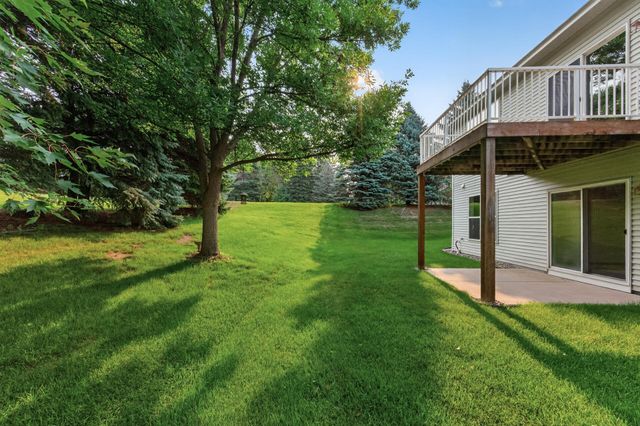 10986 Thone Road, Woodbury, MN 55129