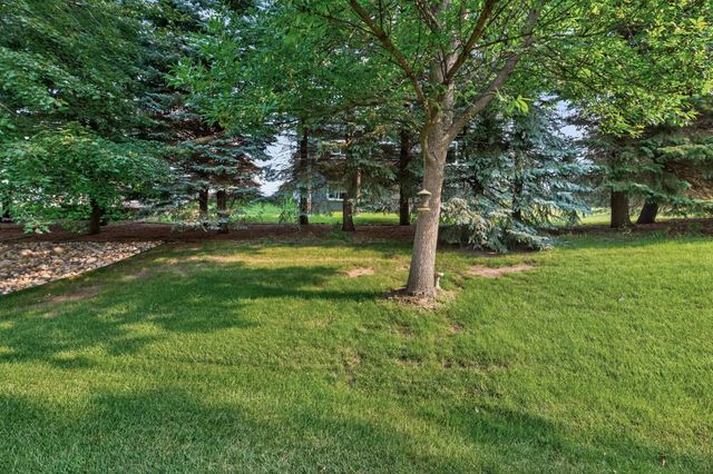 10986 Thone Road, Woodbury, MN 55129
