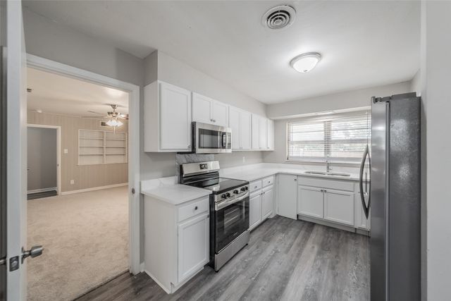 5008 Rector Avenue, Fort Worth, TX 76133