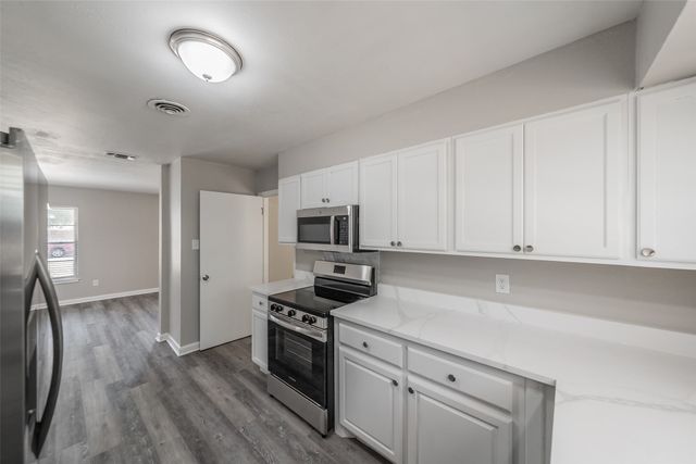 5008 Rector Avenue, Fort Worth, TX 76133