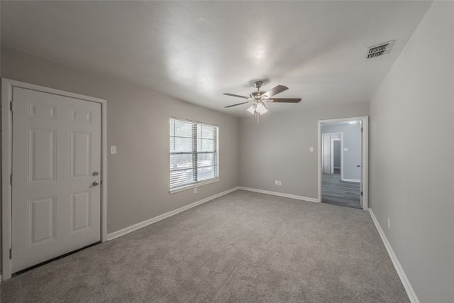 5008 Rector Avenue, Fort Worth, TX 76133