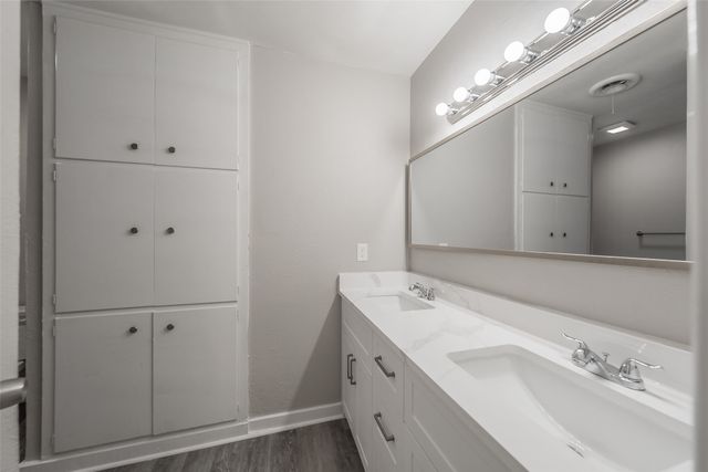 5008 Rector Avenue, Fort Worth, TX 76133