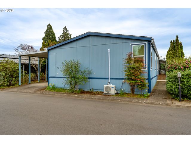 1800 LAKEWOOD Ct 140, Eugene, OR 97402