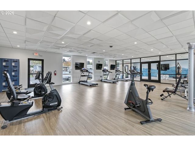 1800 LAKEWOOD Ct 140, Eugene, OR 97402