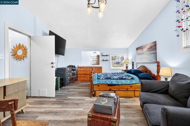 2312 2312 Granada Ct, Pinole, CA 94564