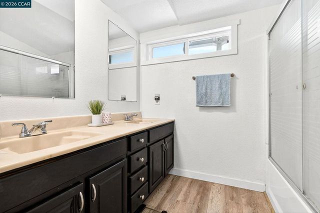 2312 2312 Granada Ct, Pinole, CA 94564