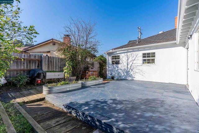 2312 2312 Granada Ct, Pinole, CA 94564