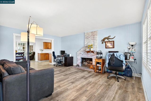 2312 2312 Granada Ct, Pinole, CA 94564