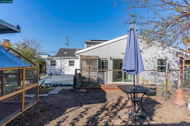 2312 2312 Granada Ct, Pinole, CA 94564