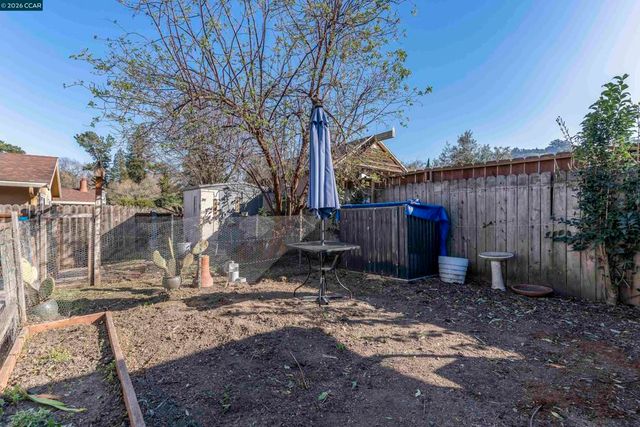 2312 2312 Granada Ct, Pinole, CA 94564