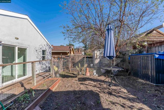 2312 2312 Granada Ct, Pinole, CA 94564