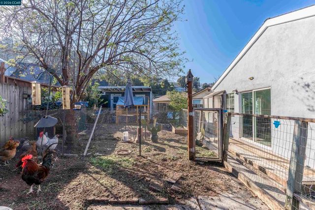 2312 2312 Granada Ct, Pinole, CA 94564