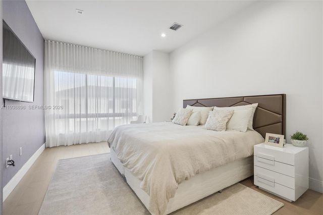 8144 NW 43rd Street, Doral, FL 33166