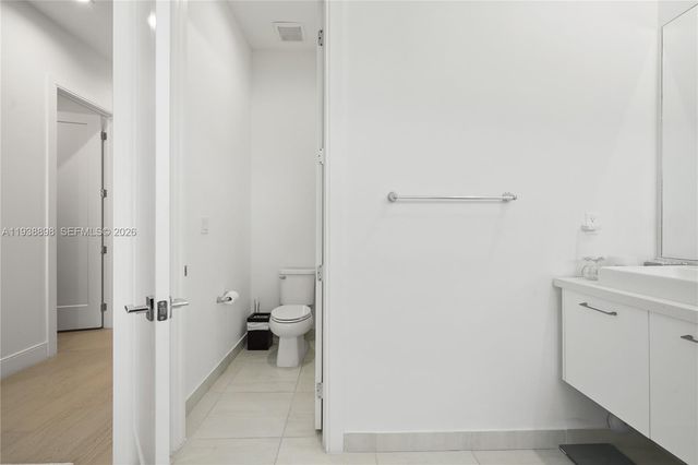 8144 NW 43rd Street, Doral, FL 33166
