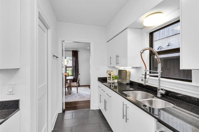 2144 Colquitt Street, Houston, TX 77098