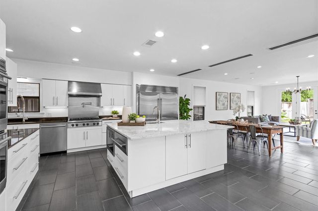 2144 Colquitt Street, Houston, TX 77098