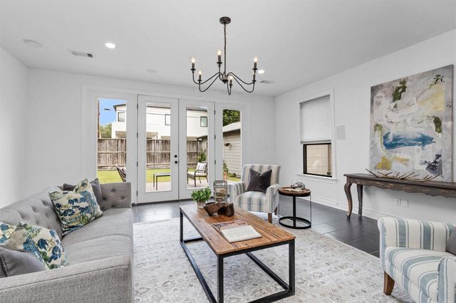 2144 Colquitt Street, Houston, TX 77098