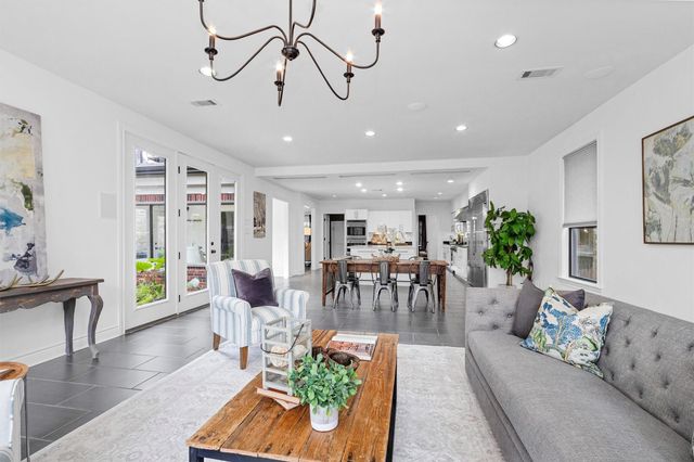 2144 Colquitt Street, Houston, TX 77098