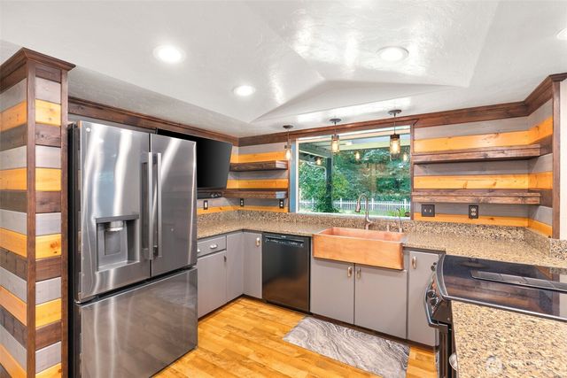6808 Old Forest Lane SE, Tumwater, WA 98501