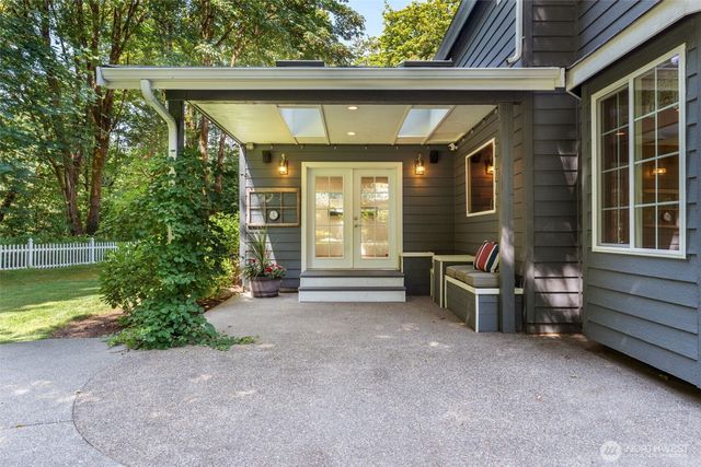 6808 Old Forest Lane SE, Tumwater, WA 98501