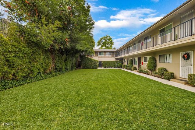 720 E Mountain Street 10, Pasadena, CA 91104