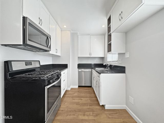 720 E Mountain Street 10, Pasadena, CA 91104