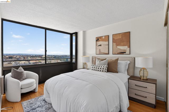 801 Franklin 1119, Oakland, CA 94607