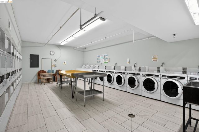 801 Franklin 1119, Oakland, CA 94607