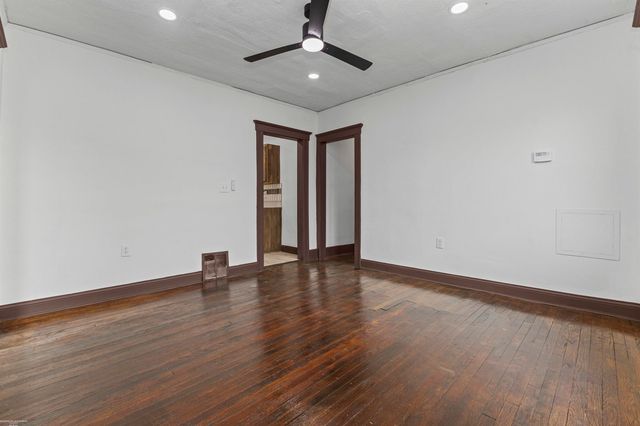 5392 Seebaldt Street, Wayne, MI 48204