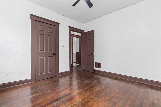 5392 Seebaldt Street, Wayne, MI 48204