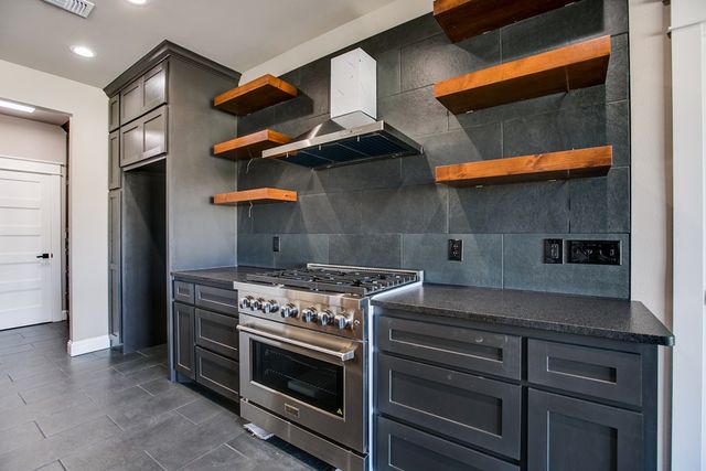 2022 Silver Creek Court, San Angelo, TX 76904