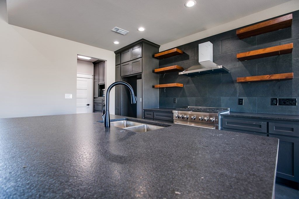 Image 16 of property listing at 2022 Silver Creek Court, San Angelo, TX 76904